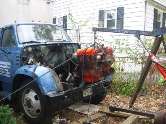 Last engine going in to the truck. 